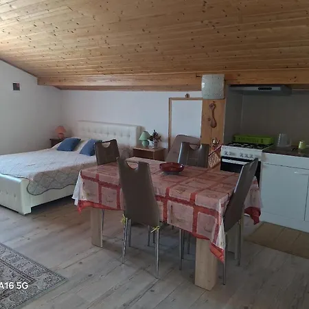 Nicole Apartment